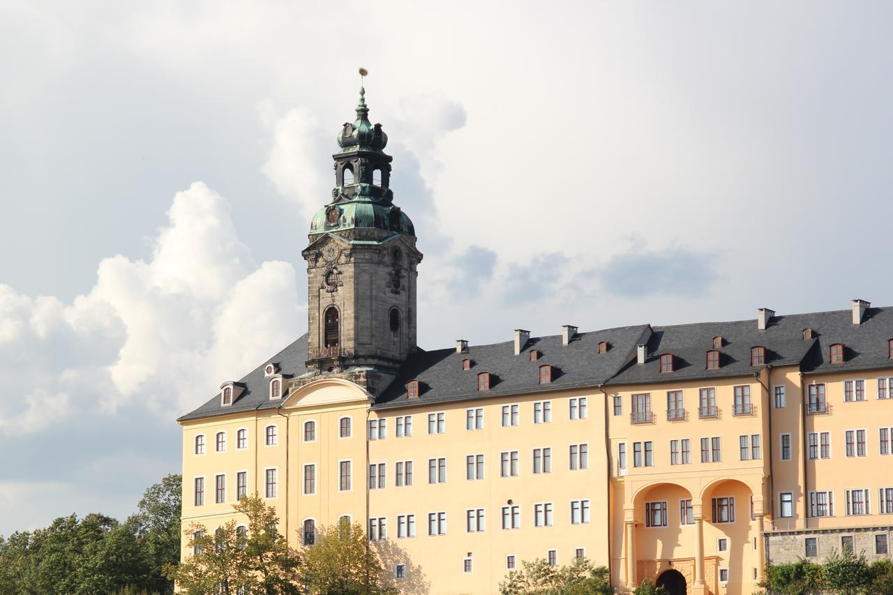 Hotel Thueringer Hof รูโดลชตัดท์ ภายนอก รูปภาพ