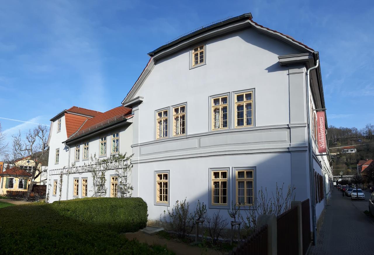 Hotel Thueringer Hof รูโดลชตัดท์ ภายนอก รูปภาพ